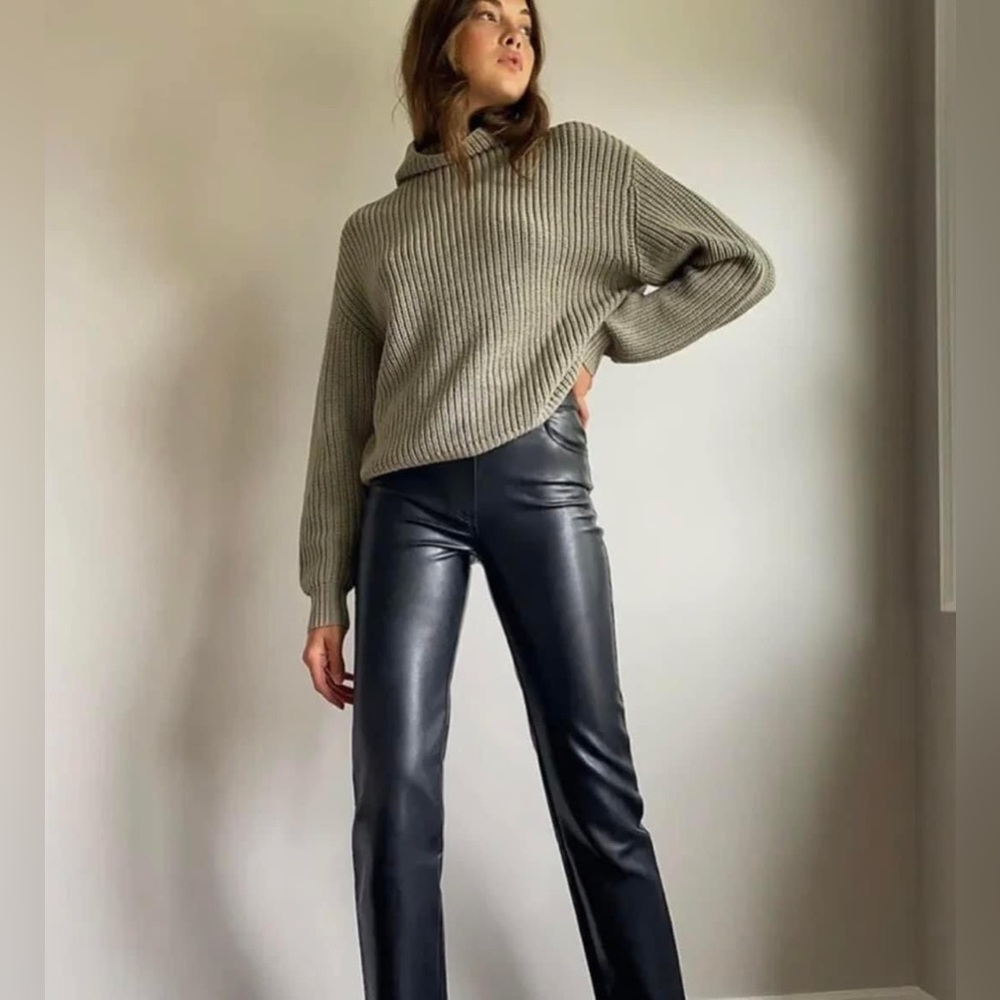 Like New: Aritzia Melina Pant